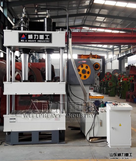 四柱液壓機(jī)現(xiàn)貨