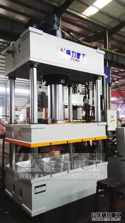 200噸液壓機車間