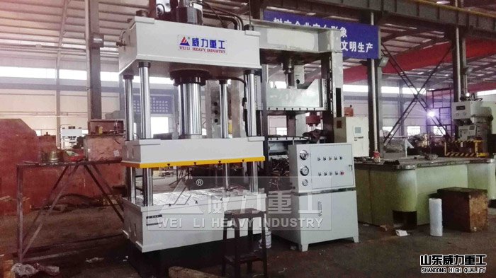 200噸液壓機車間