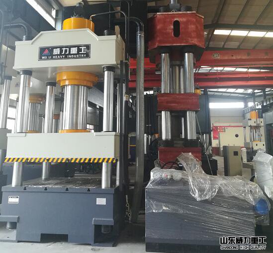 <b>500噸拉伸液壓機</b>