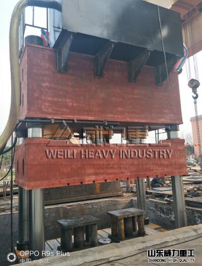 2000噸液壓機(jī)