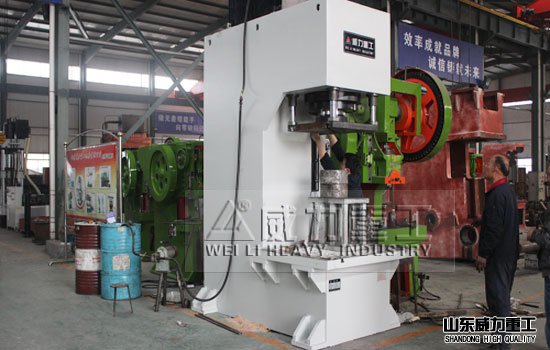 315噸單臂液壓機