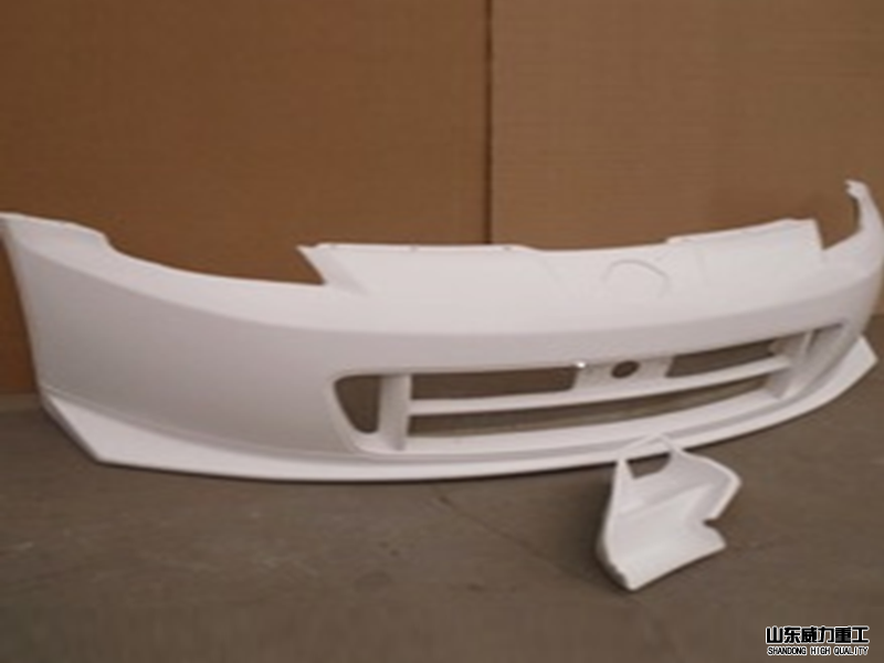 四柱液壓機加工成型保險杠