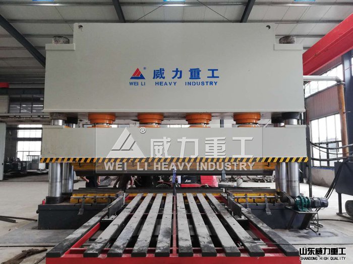 沖壓汽車覆蓋件專用四柱液壓機