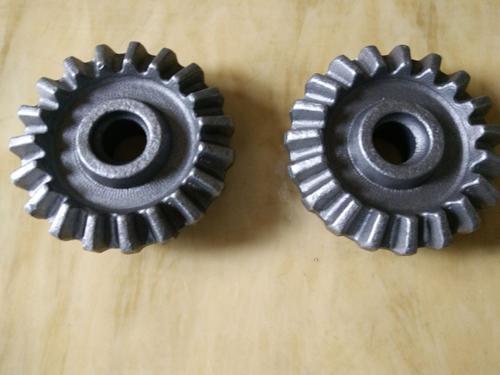 500噸液壓機(jī)加工齒輪鍛件成品