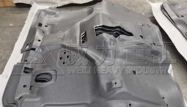 315噸汽車內(nèi)飾液壓機(jī)成型產(chǎn)品