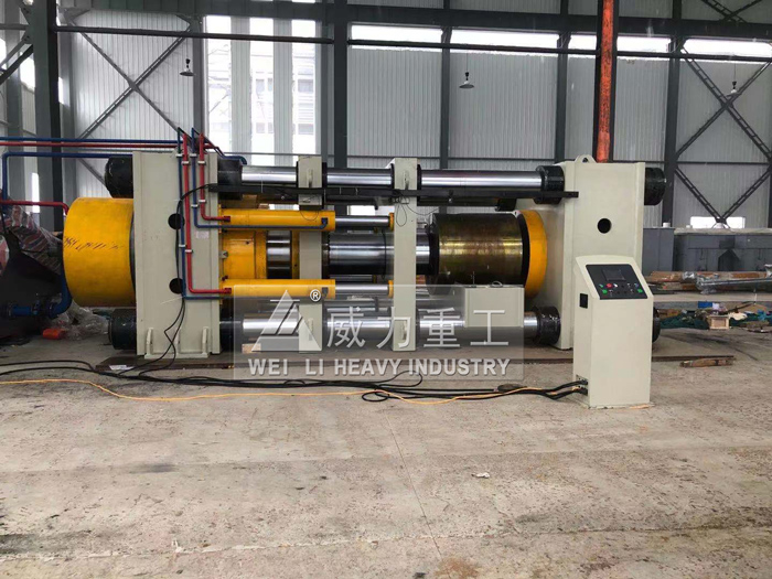 山東威力重工液壓機生產車間