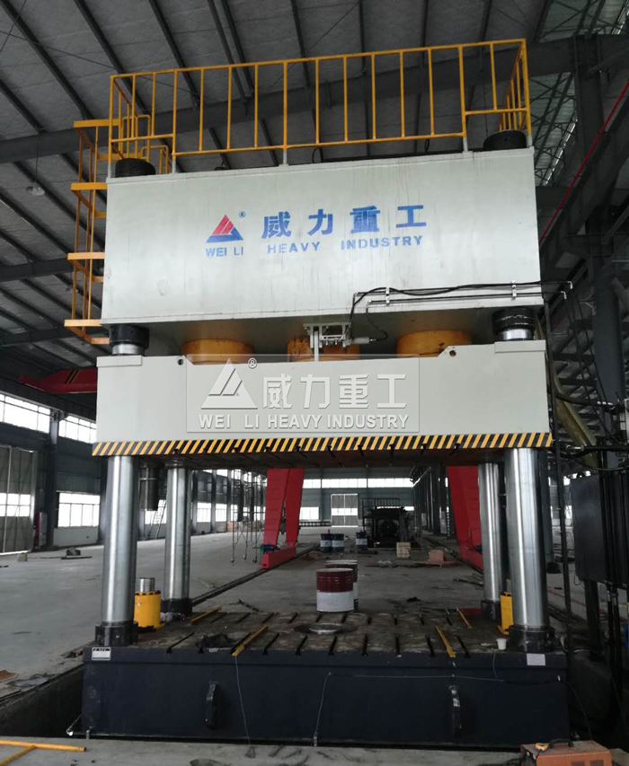 山東威力重工保險杠成型液壓機廠家