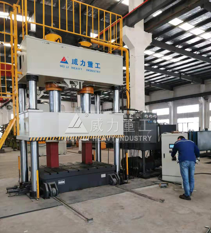 汽車配件液壓機加工車間