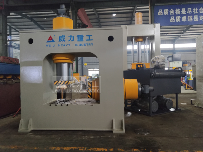 山東威力重工鍛造液壓機