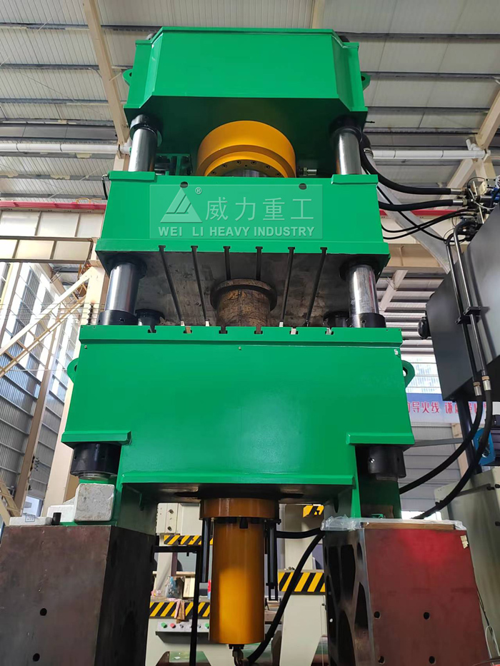 快速三梁四柱壓塊機