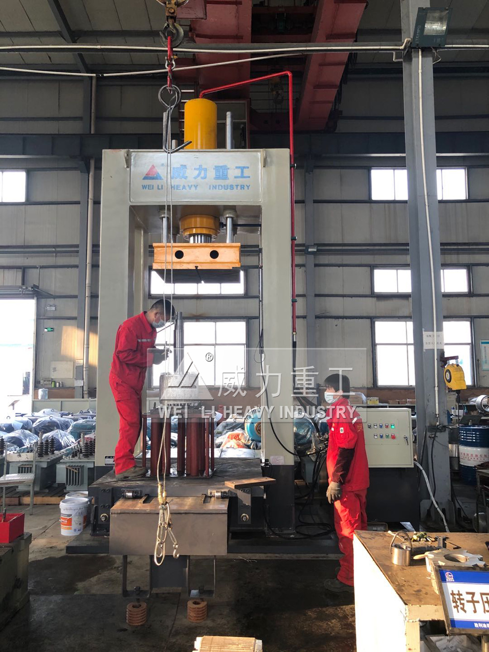 快速龍門液壓機(jī)用于校直工藝